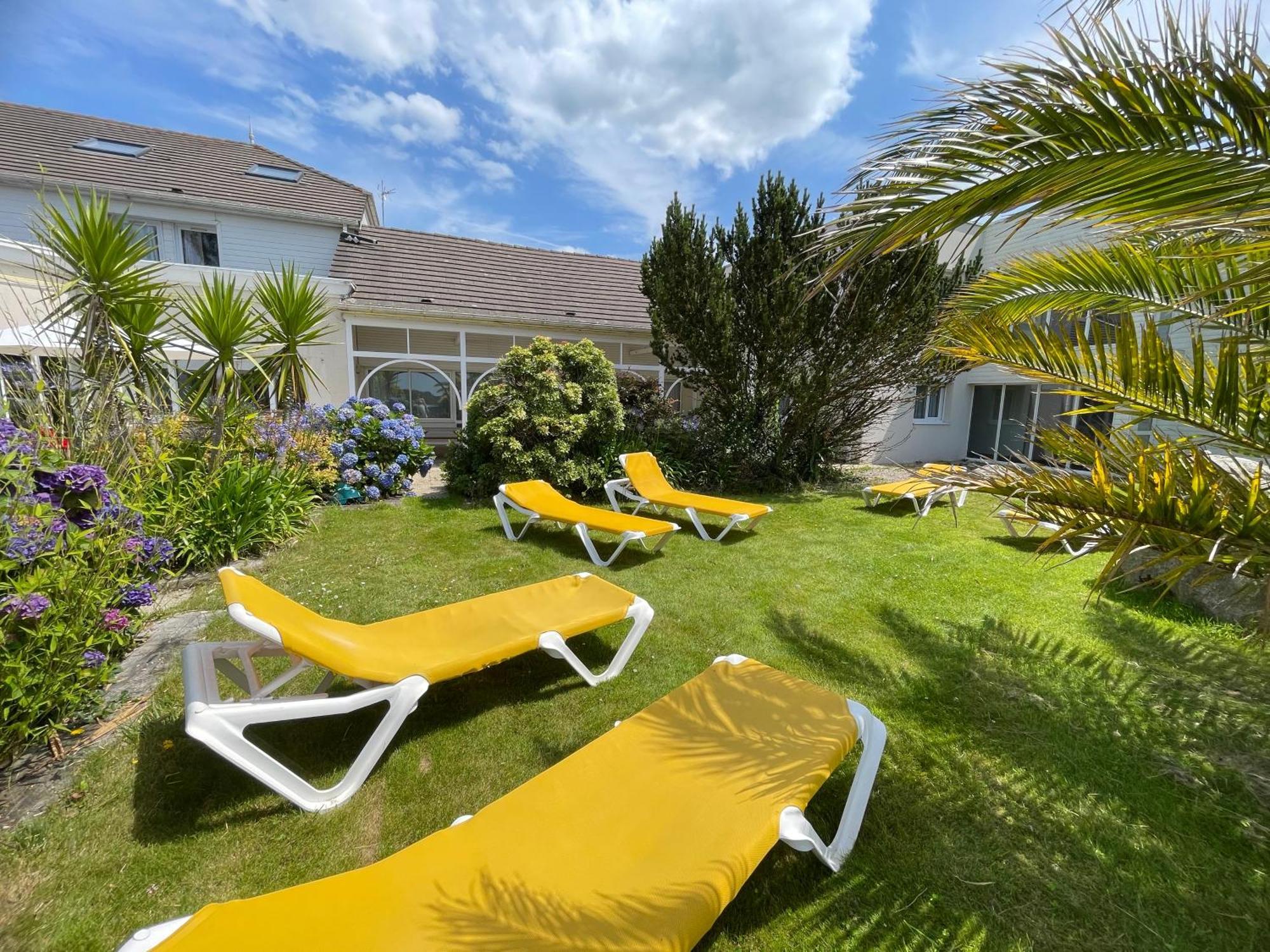 Hotel Arcadia Lannion Exteriör bild