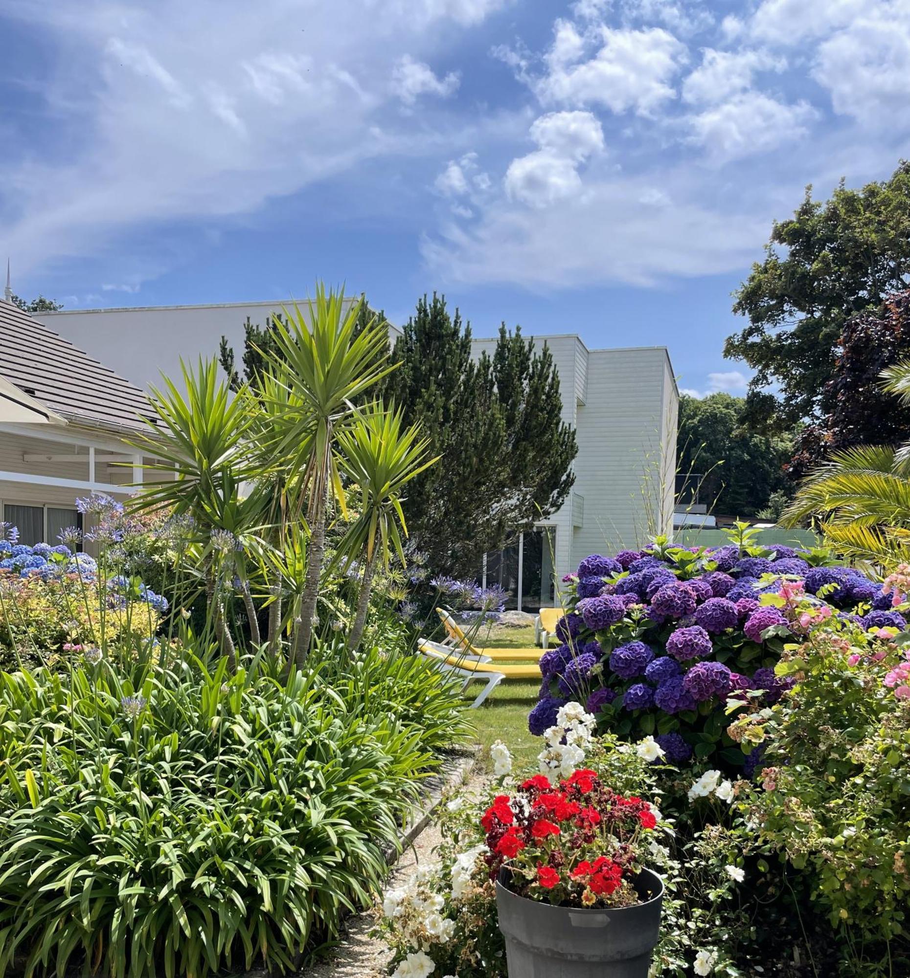 Hotel Arcadia Lannion Exteriör bild